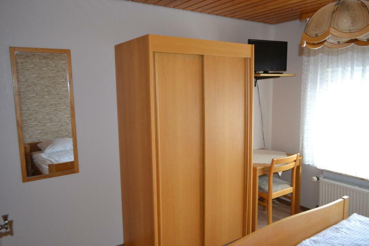 Landgasthaus Krone In St. Johann 圣约翰 外观 照片
